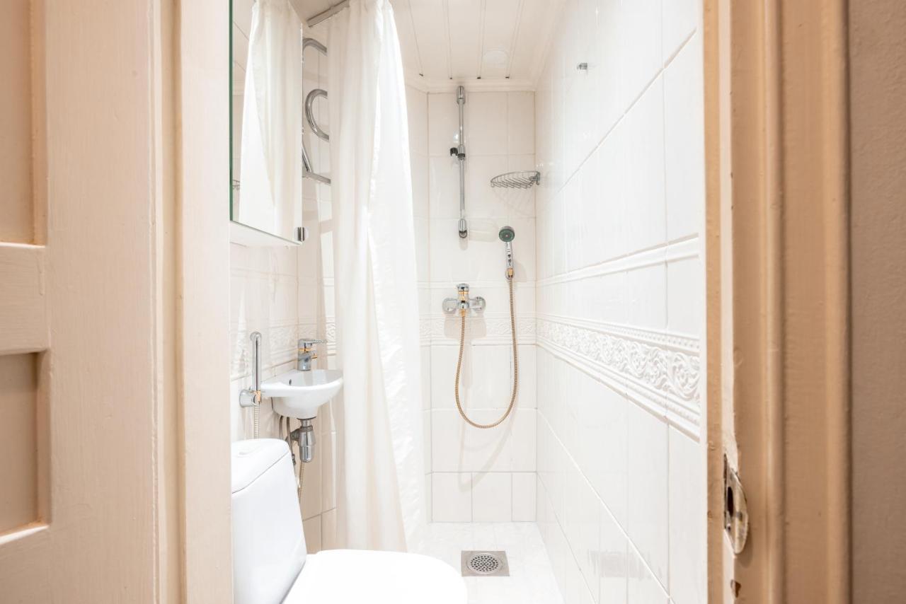 2Ndhomes Cozy & Compact Top Floor Studio In Erottaja เฮลซิงกิ ภายนอก รูปภาพ