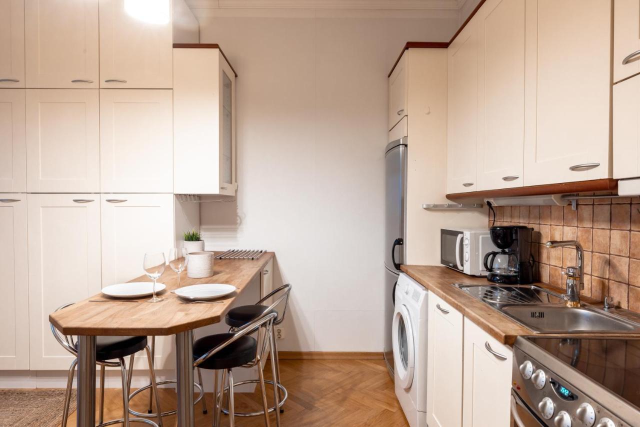 2Ndhomes Cozy & Compact Top Floor Studio In Erottaja เฮลซิงกิ ภายนอก รูปภาพ
