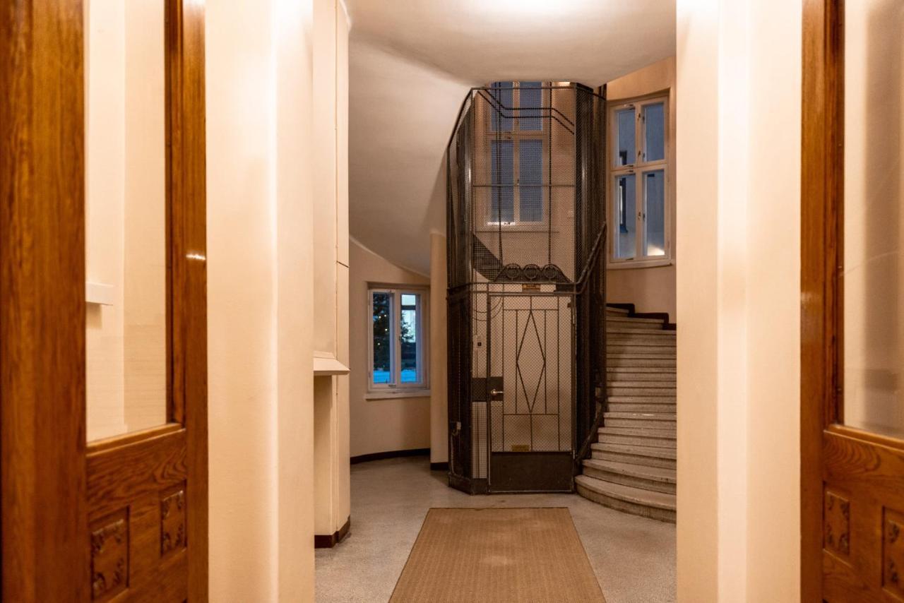 2Ndhomes Cozy & Compact Top Floor Studio In Erottaja เฮลซิงกิ ภายนอก รูปภาพ